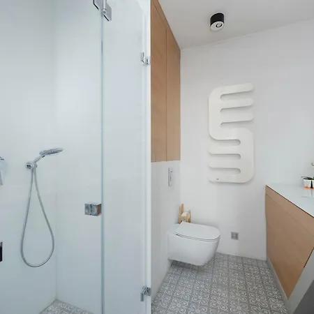 Air Conditioned Studio In Warsaw Close To The River With Parking And Desk By Noclegi Renters Exteriér fotografie