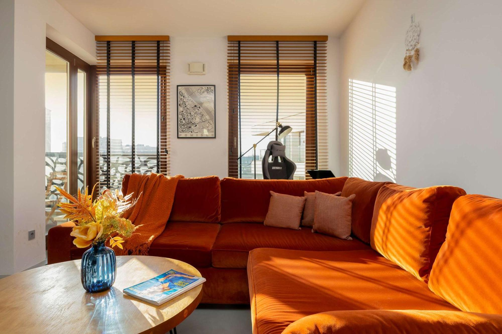 Air Conditioned In Close To The River With Parking And Desk By Renters * Varšava